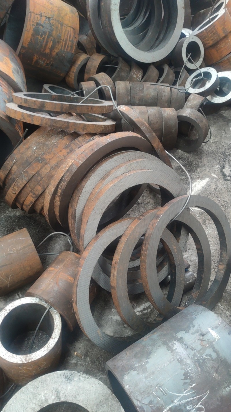 苏尼特左苏尼特左苏尼特左42CrMo无缝钢管切割